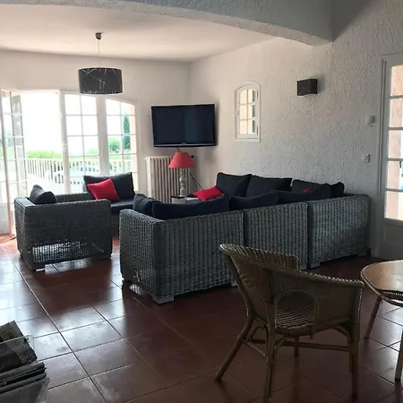Holiday home Vue Sur Mer-piscine Privee Saint-Raphael (Var)