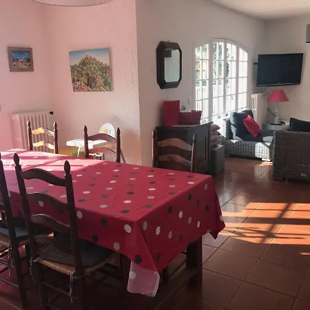Vue Sur Mer-piscine Privee Holiday home Saint-Raphael (Var)