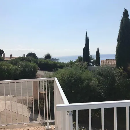 Vue Sur Mer-piscine Privee Сasa de vacaciones